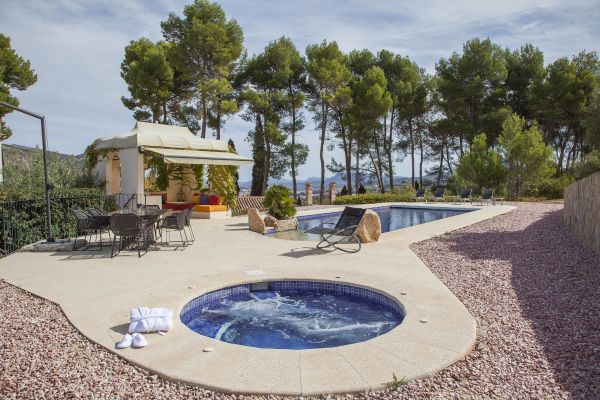 Hotel Rural Masia La Mota (Alcoi)